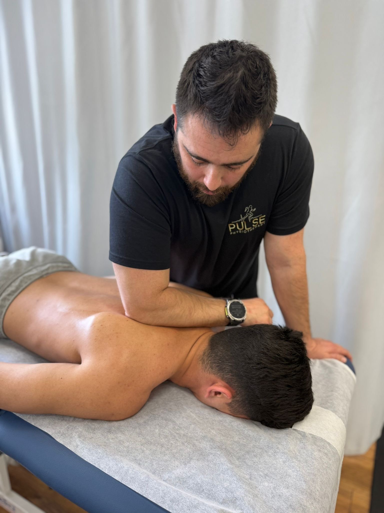 טיפול פיזיותרפיה ידני בפולס פיזיותרפיה גני תקווה